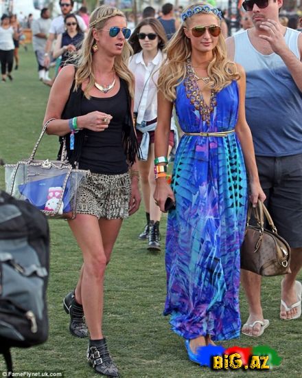 Paris Hilton Sevgilisilə Musiqi Festivalında (Fotolar)