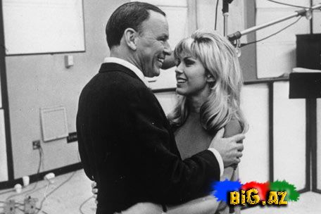 Arvadına boşanmaya razılıq verməsi üçün yalvardı... (Foto, Video)