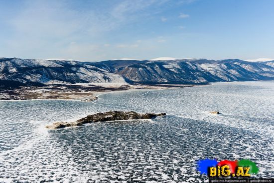 Dünyanın ən dərin gölündən (Fotolar)