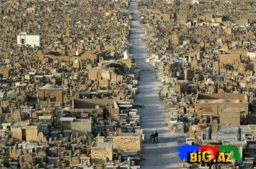5 milyon insanın uyuduğu qəbiristanlıq (Fotolar)