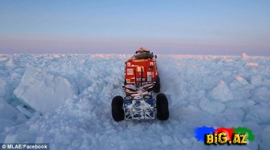 Dünyada ilk dəfə: maşınlarla buzlar arasında (Fotolar)