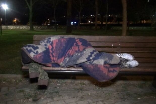 İranlı idmançı: "Asiya yarışlarına göndərilməzdən bir gün öncə parkda yatdım"