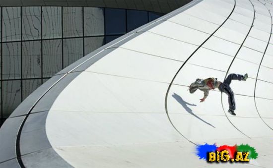 Tanınmış parkuristin Bakı macəraları (Foto,Video)