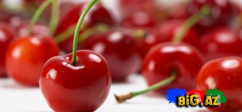 Qırışlara qarşı albalı suyu