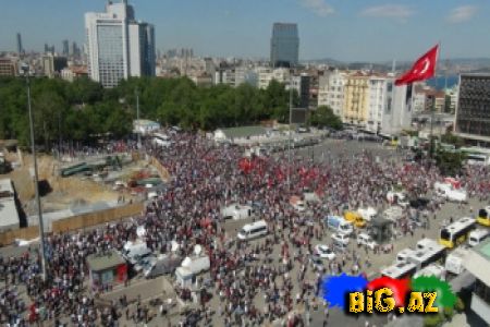 Bütün Türkiyə ayağa qalxdı: polis geri çəkildi (Video)