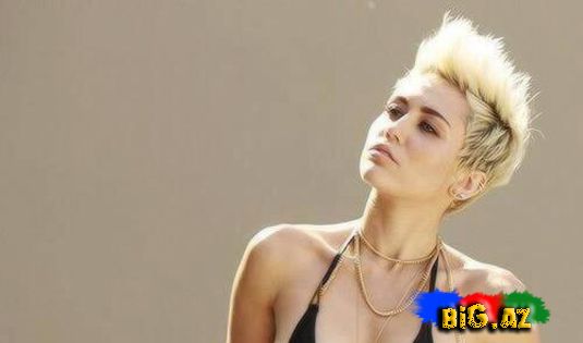Miley Cyrus sözləri və (Fotolar)