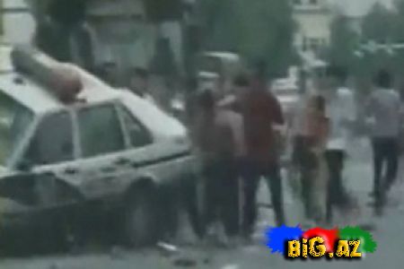 Polis hər kəsin gözü önündə 8 yaşlı qızı zorlayaraq boğdu (Video)