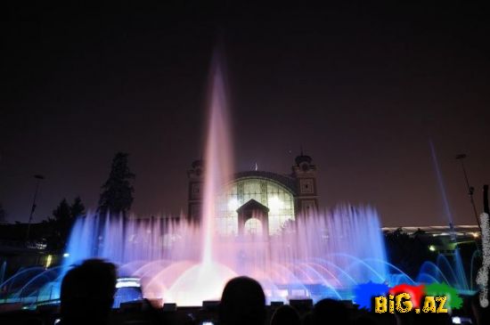 Praqanın gecə görüntüsü (Fotolar)