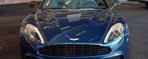 Aston Martin yeni modelini nümayiş etdirdi - Fotolar