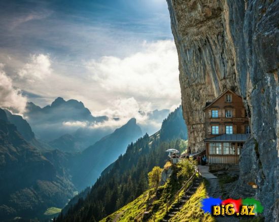Alp dağlarında ən məşhur otel - FOTO