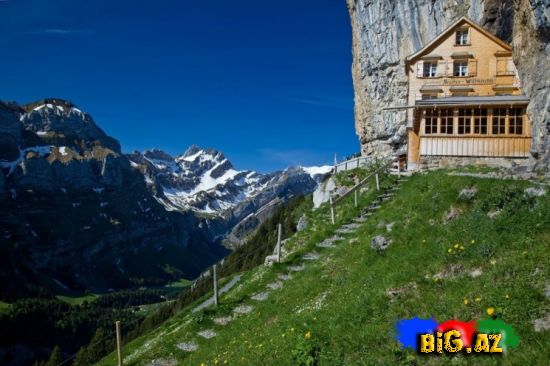 Alp dağlarında ən məşhur otel - FOTO