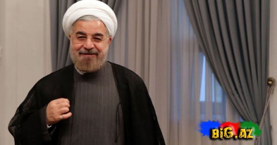 İran prezidentinə yumurta və ayaqqabı atdılar.