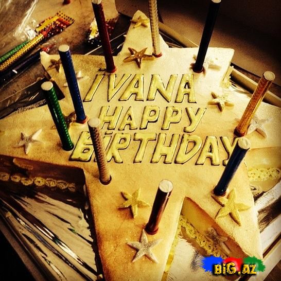 İvanaya tort hədiyyə etdilər Foto