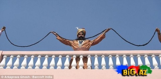 Dünyanın ən uzun bığlı insanı - FOTO