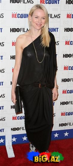 Bu qadınlar açıq-saçıq poz verməkdən zövq alır Foto