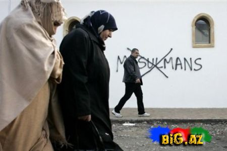 Fransada islamofobiya halları artıb - FOTO