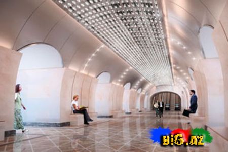 28 may metro-stansiyasına düşənlər hələ də sürüşür - VİDEO