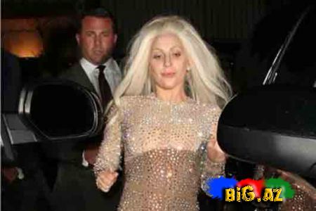 Ledi Qaqa tül geyimi ilə bədənini nümayiş etdirdi - FOTO