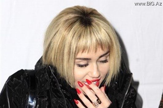 Miley Cyrus imicini yenə dəyişdirdi - FOTO