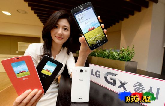 "LG" yeni smartfonunu nümayiş etdirdi - FOTO