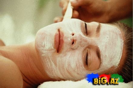 Qadınlarda üz qırışları üçün ən yaxşı maskalar