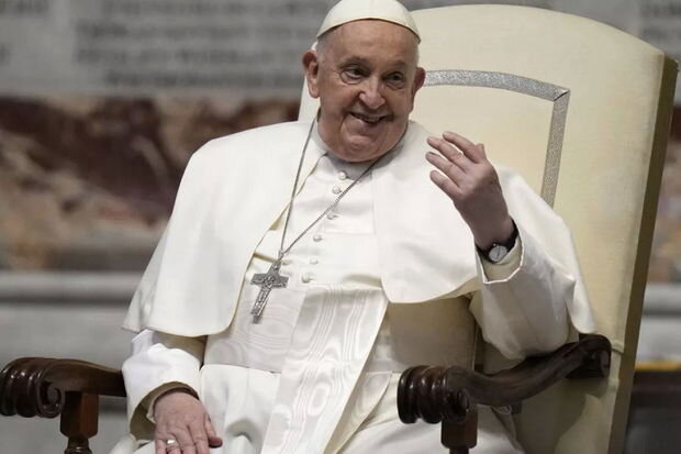 Papa Fransisk: "Vatikanda mənim ölümümə ümid edənlər var"