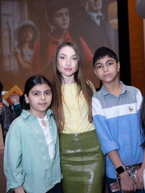 Prezidentin qızı və gəlininin film təqdimatından - Fotoları