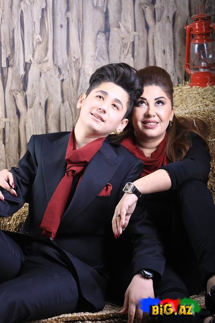ATV-nin məşhur aparıcısı 14 yaşlı oğlu ilə - FOTOSESSİYA