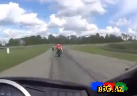 Motosiklet sürücüsü belə öldü - VIDEO