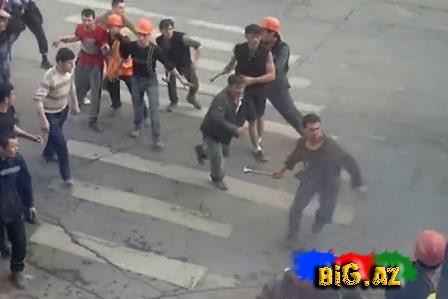 Moskvada miqrantlar arasında kütləvi dava – VIDEO