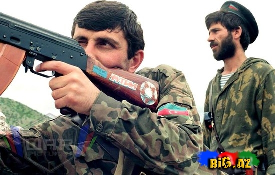 Silahında Neftçi yazılmış Qarabağ qazisi - FOTO