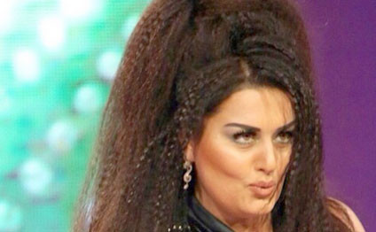 "Kökümüzdə kişilik var" - Elza soyqırıma şeir yazdı