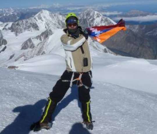 Alpinistlər qondarma "Artsax"ın bayrağını KAZBEK dağına sancdılar: HƏYASIZLIĞIN ZİRVƏSİ...