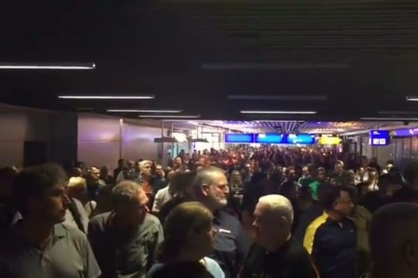Aeroportda bomba həyəcanı: hamı qaçdı- VİDEO