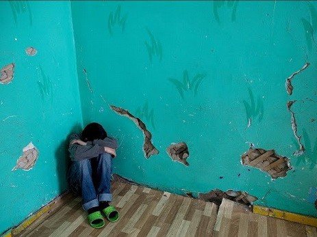 "Dedim uşağımız fiziki qüsurlu olacaq, ərim məni atdı..." - Sığınacaqdan dəhşətli hekayətlər