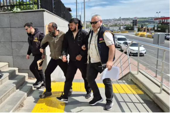 25 yaşlı qadın 14 yaşlı yeniyetmə tərəfindən bıçaqlandı