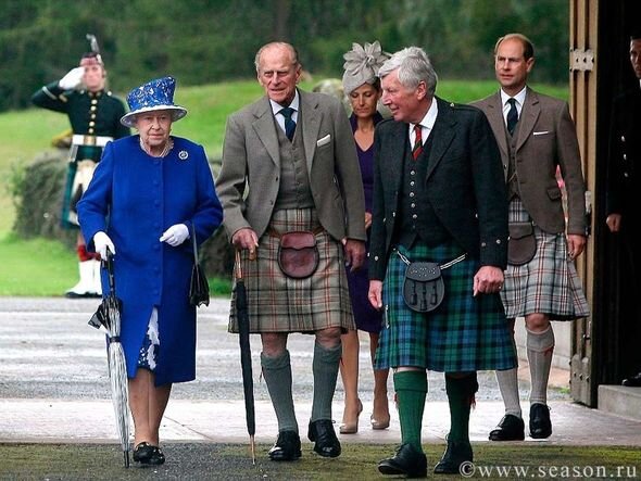 Ukrayna ilə həmrəylik əlaməti kimi şotlandlar yeni ətək hazırladılar - FOTO