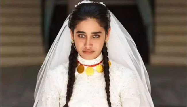 "Hayat devam ediyor" serialının aktrisası döyüldü