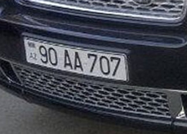 Qaraşovun oğlunun maşını piyadanı keçiddə belə vurdu - VİDEO