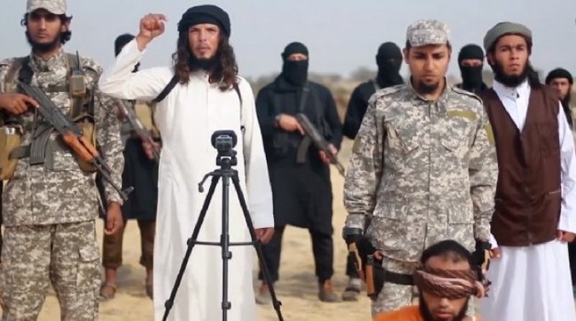 İŞİD hərəkatın üzvünü edam etdi - VİDEO