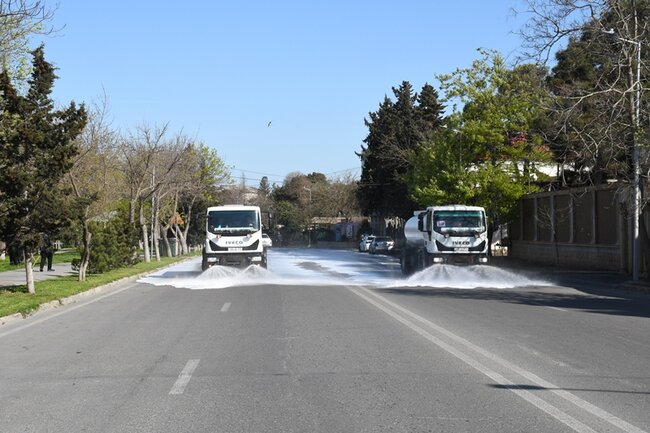 Bu gün paytaxtın 556 küçəsi yuyuldu - FOTO