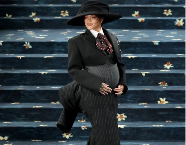 Rihannanın film qalasında fotoları gündəm oldu