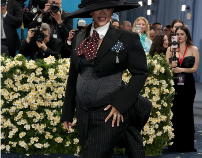 Rihannanın film qalasında fotoları gündəm oldu