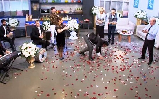 "Gedin otlayın" deyən Nadir Qafarzadə canlı efirdə belə biabır oldu - Anbaan VİDEO