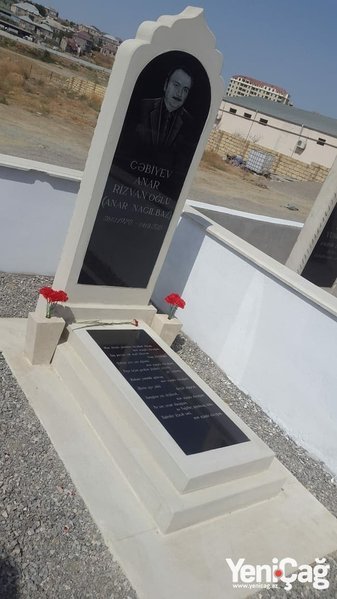 Anar Nağılbazın məzar daşında yazılan sözlər ürək parçaladı - FOTOLAR/VİDEO