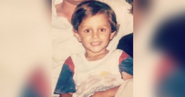 Bu balaca oğlan görün hansı məşhurdur? - FOTO