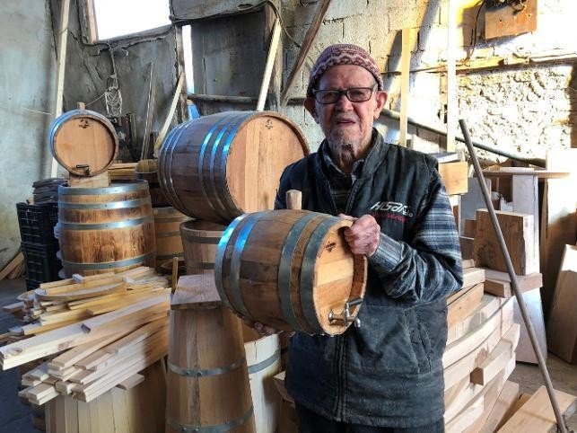 10 barmağını itirdi, sevdiyi peşəni atmadı - Onu görən hər kəs şoka düşür - FOTO