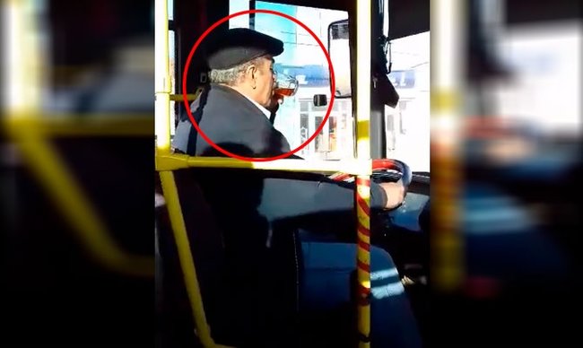 Sərnişinlərin həyatını təhlükəyə atan avtobus sürücüsü işdən çıxarılıb - RƏSMİ (VİDEO)