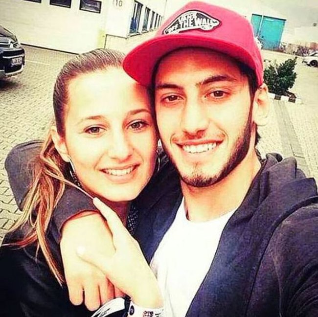 Başqa qadına yazdığı mesajlar yayılan futbolçuya arvadından ağır zərbə - FOTOLAR