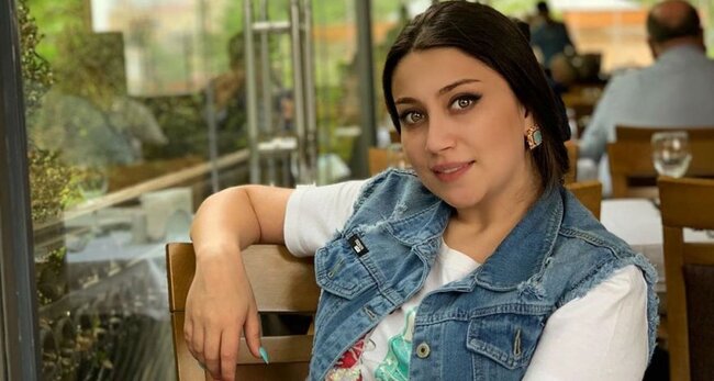 Damla dərin sinə dekoltesi ilə DİQQƏT ÇƏKDİ - FOTO